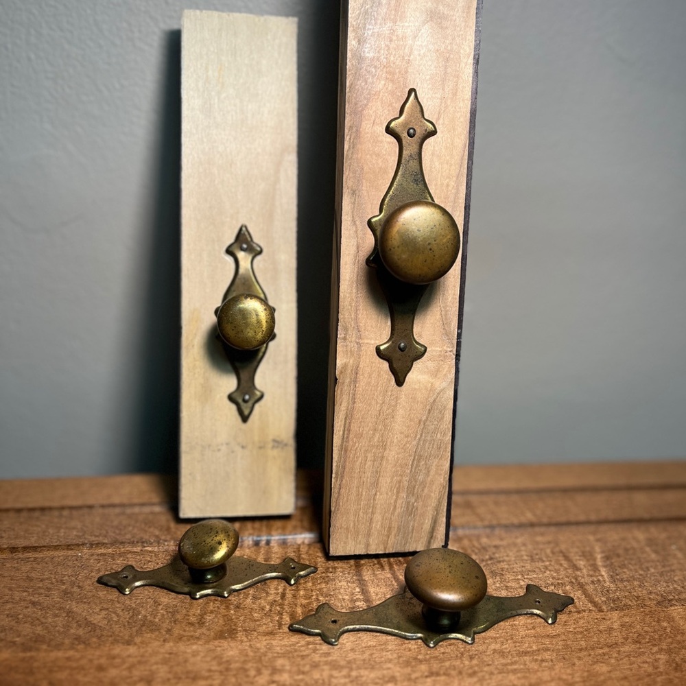 Set of 4 Vtg Brass Cabinet Knobs